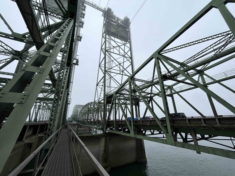 ‘Light rail to nowhere’? Surging costs undercut I-5 bridge transit plan
