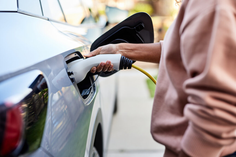 Seattle judge orders Trump administration to unfreeze EV charger funding