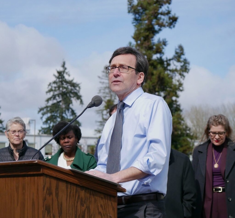 Will a new federal education tax credit be available in Washington?