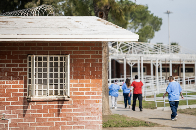 Digital tablets mellowed California prisons. Now a tech migration is riling users
