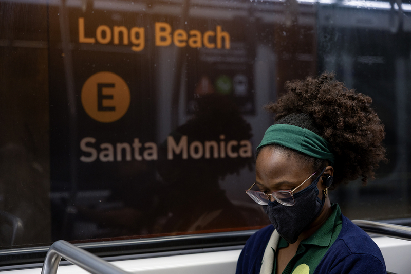 These Los Angeles college students use public transit to save money. See what it’s really like