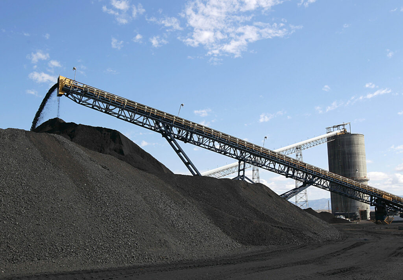 Utah bets on selling coal power at a premium price, but other western states may not want it