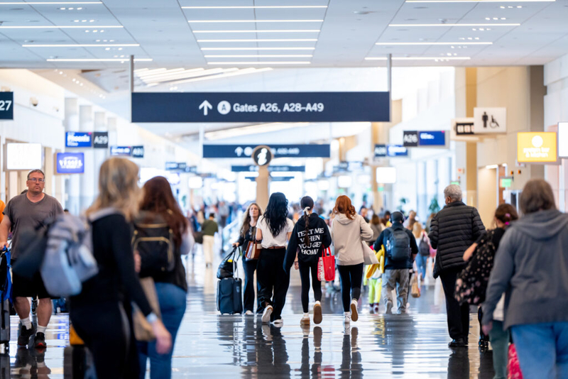 Feds say they’re chipping in to ease the stress of flying with kids