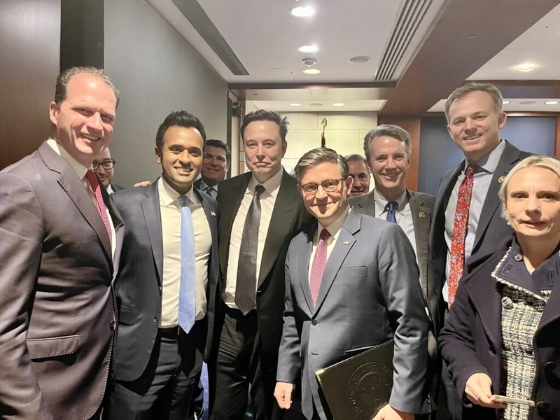 Got an idea to make government more efficient? ‘DOGE Caucus’ wants to hear from you, Moore says
