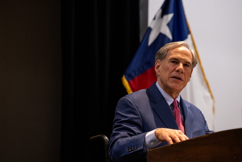 Gov. Greg Abbott to deploy 5,000 Texas National Guard to sites of ...