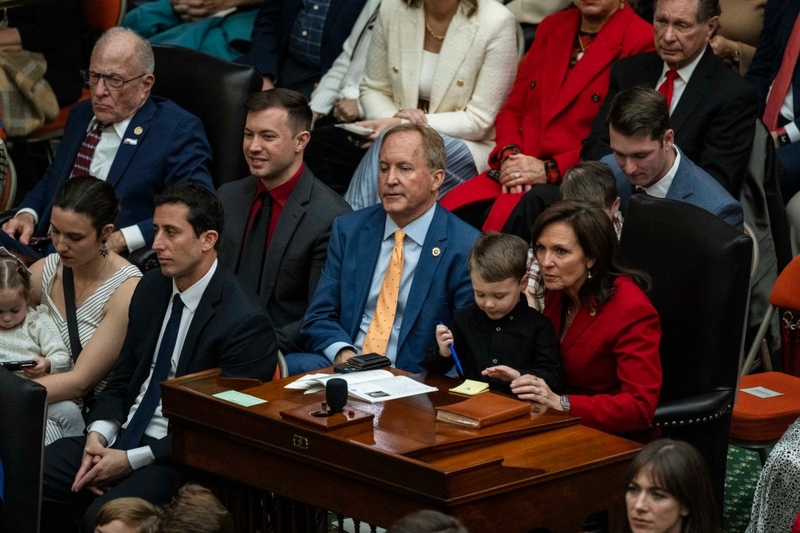 Texas AG Ken Paxton and Sen. Angela Paxton agree to unseal divorce records