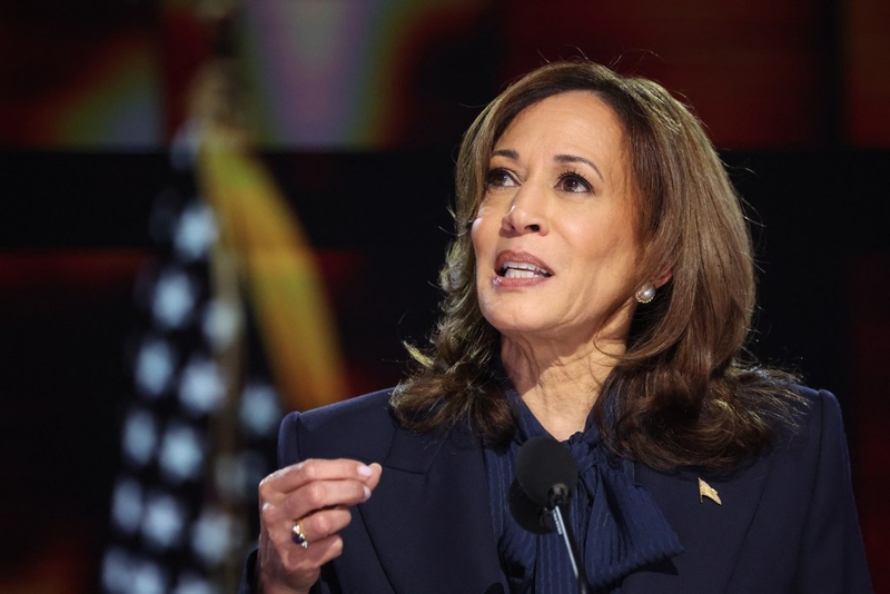 Kamala Harris makes last-minute pitch for Jasmine Crockett with robocall