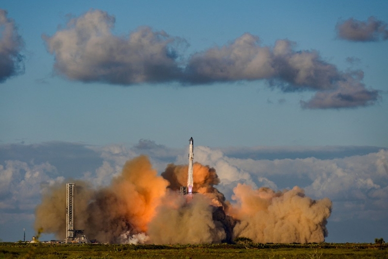 South Texas residents suing SpaceX over alleged home damage