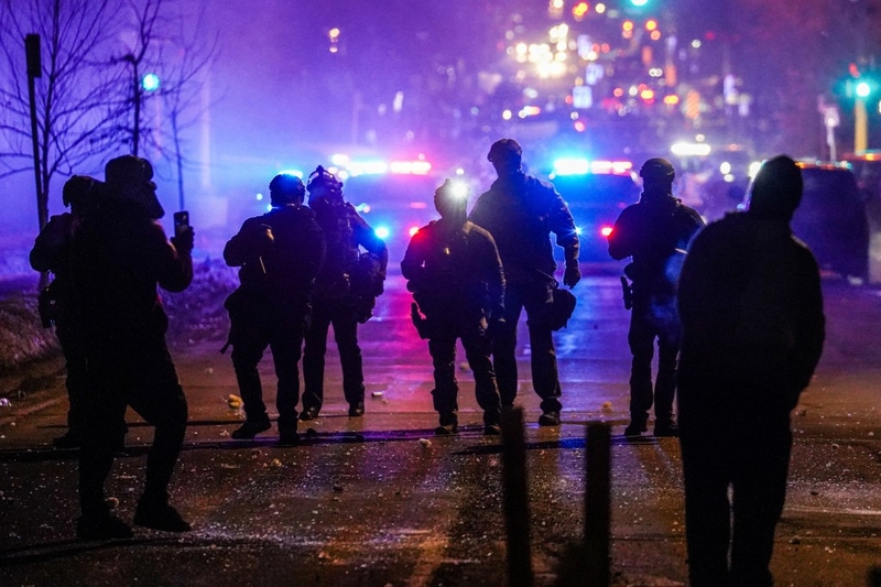 Accused of a crime after shooting a migrant in Minnesota, ICE agent is arrested in South Texas