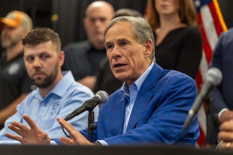 Gov. Greg Abbott to Texas colleges