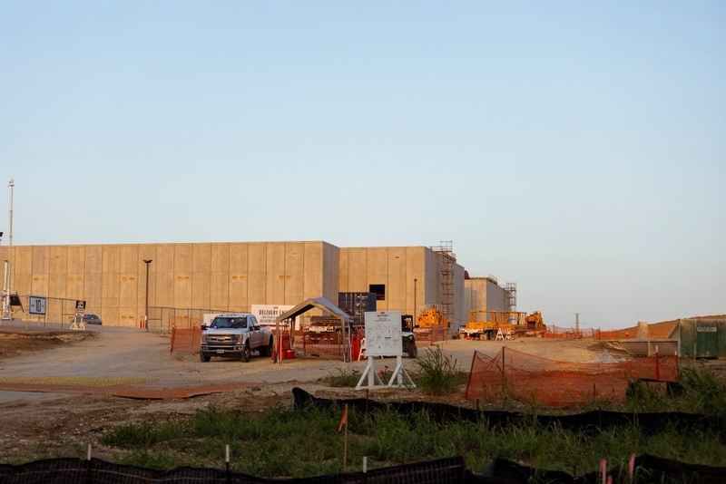 Austin races to regulate AI data centers before they strain city’s water and power