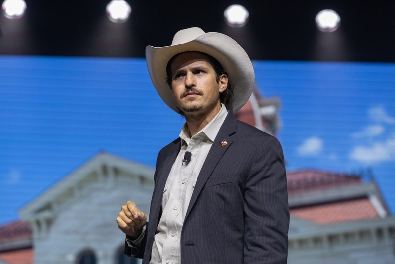 Texas agriculture commissioner candidates trade ineligibility jabs