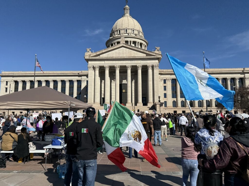 Bill creating new felony for undocumented Oklahomans advances to Senate