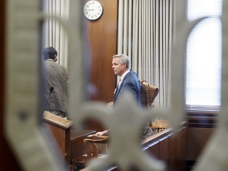 Oklahoma courts need to get with the 21st century and allow photos and video