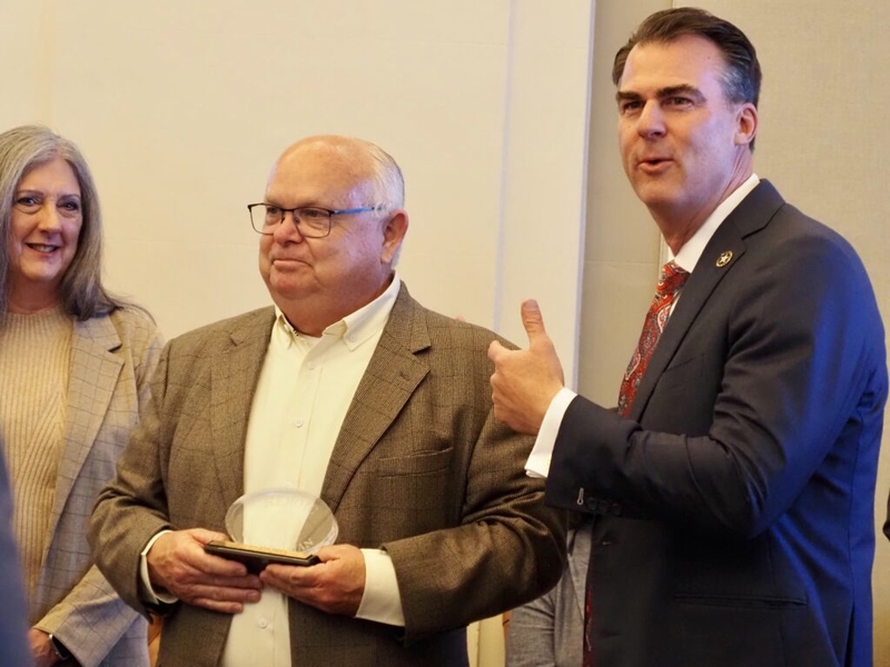 Pauls Valley principal receives heroism award for stopping school shooting
