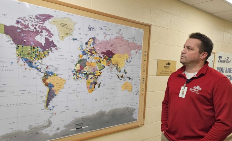 Immigrants, employers frustrated by delays in federal system