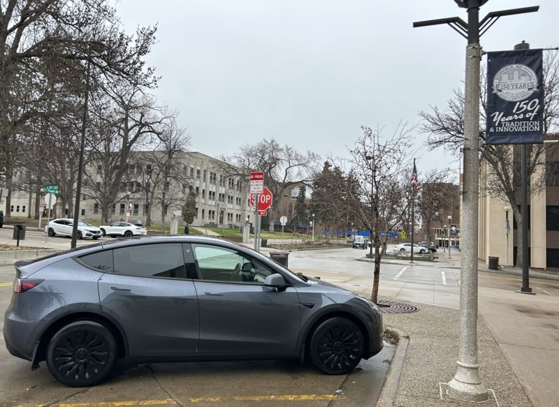 Judge kicks Tesla’s North Dakota dealership dispute to administrative appeal 