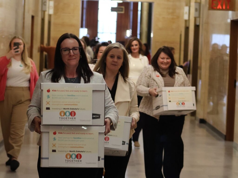 North Dakota measure campaigns pull in large group donations