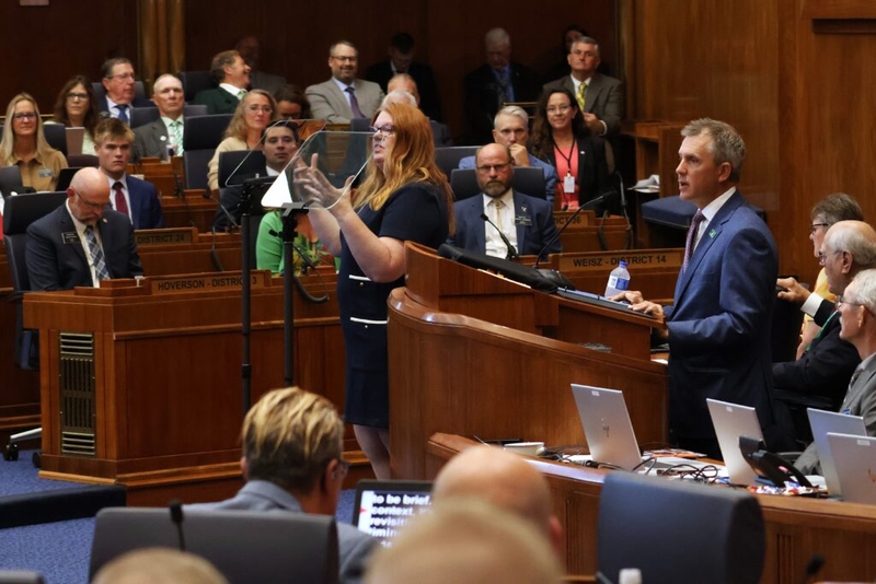 Governor urges permanent ban on all kratom in North Dakota
