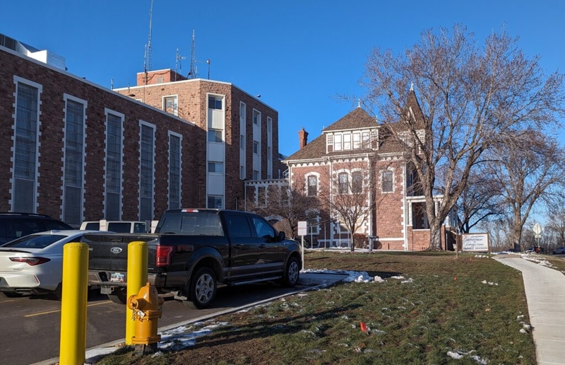 South Dakota State Penitentiary loses fourth warden in five years amid senior staff shake-up