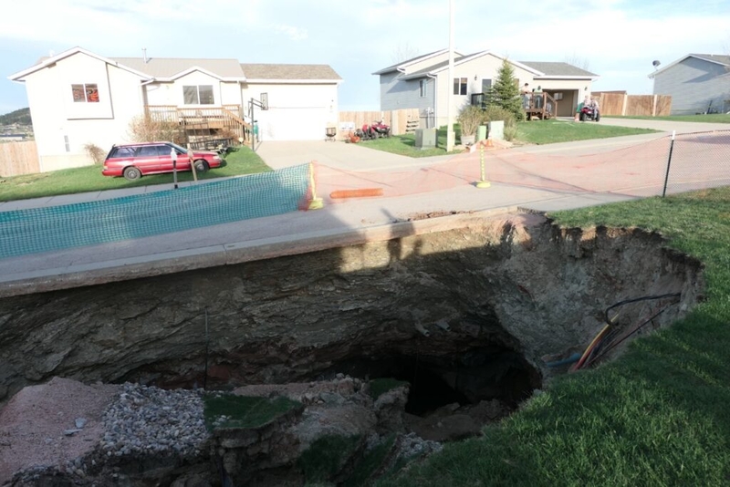 South Dakota not liable for sinkhole under neighborhood, justices rule