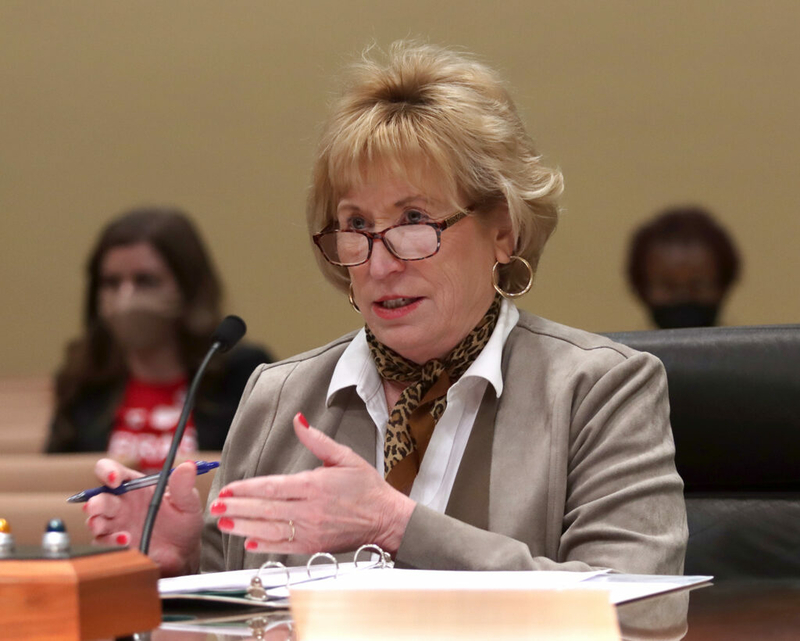 Linehan letter targets private Nebraska foundations backing public ...