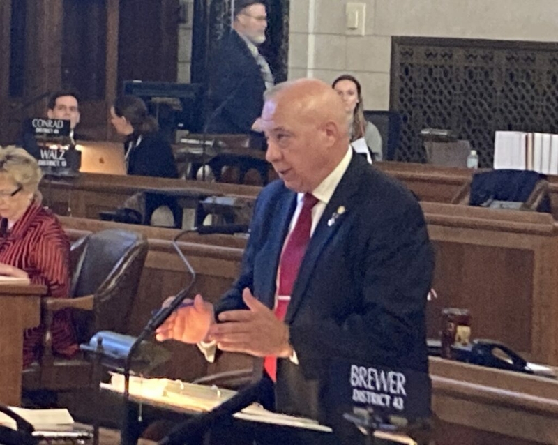 Gun rights advocates flex muscles, advance constitutional carry bill