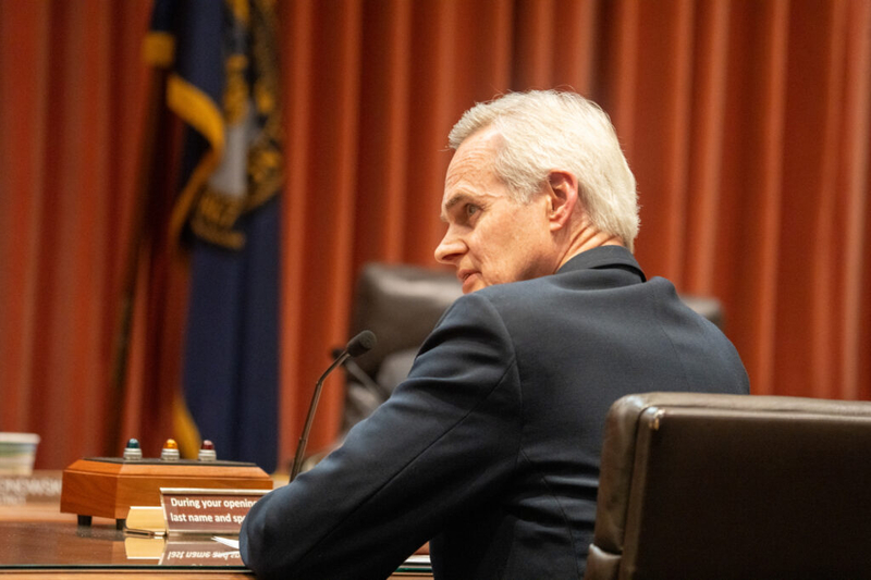 Nebraska auditor presses state retirement agency for answers on outgoing director’s pay