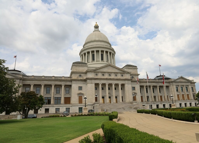 Nonprofit executives admit roles in bribery scheme at Arkansas statehouse