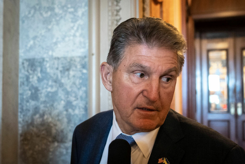 Manchinâs energy permitting plan roils U.S. Senate and House Democrats