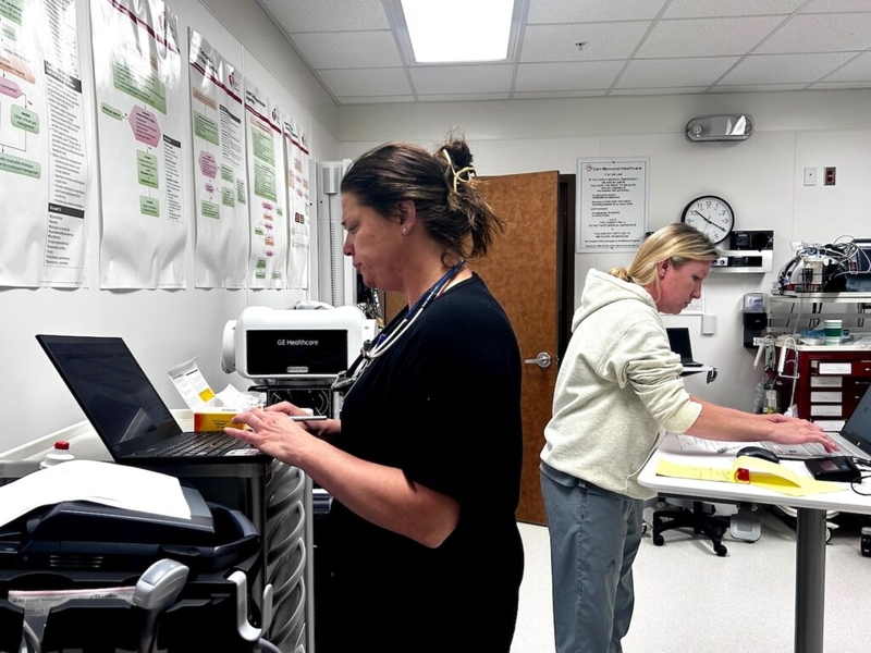 Experts say rural emergency rooms increasingly run without doctors