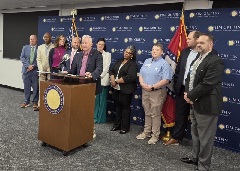 Arkansas lawsuit accuses drugmakers of undermining access to discount program