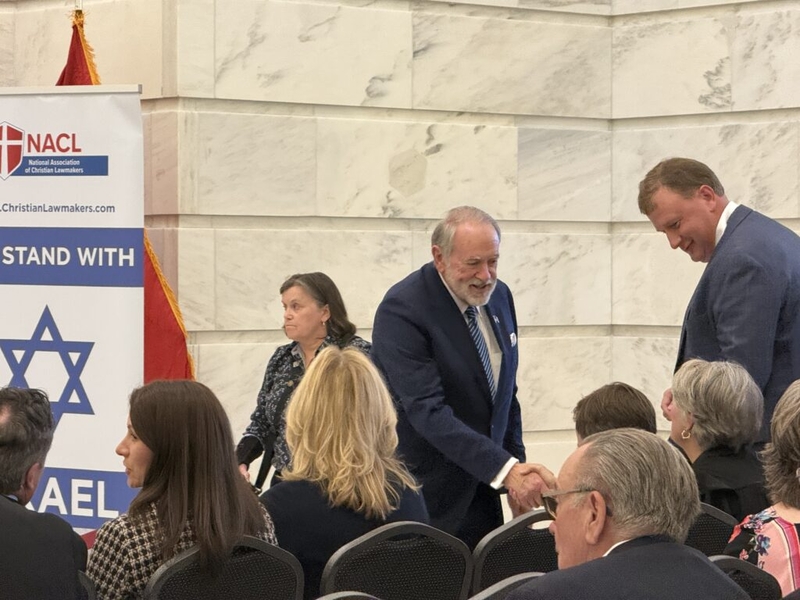 Huckabee, Arkansas officials mark 3rd anniversary of Oct. 7 attack on Israel