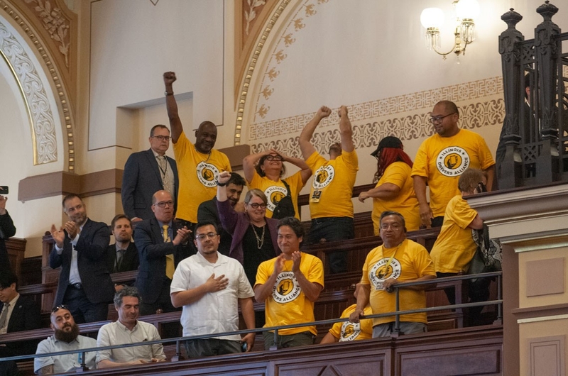 Rideshare drivers could unionize in Illinois under bill passed by General Assembly