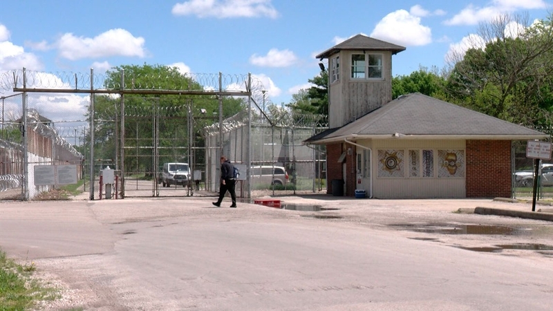 Illinois seeks two Crest Hill prisons, leaving Lincoln out of Logan Correctional Center rebuild plan