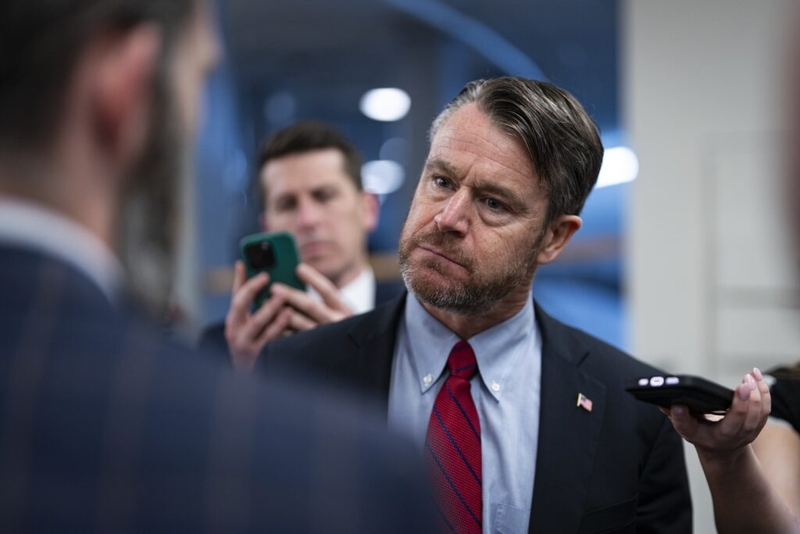 US Sen. Young pushes congressional stock trading limits ahead possible 2028 primary