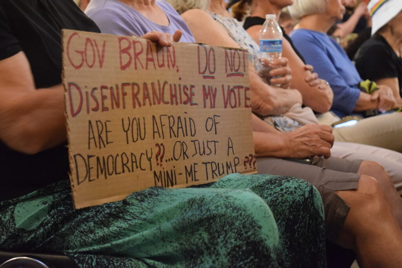 Poll: Most Hoosiers oppose mid-decade redistricting, want focus on daily challenges