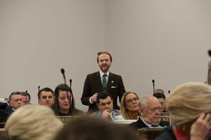 Kentucky House advances bill protecting gun industry from lawsuits