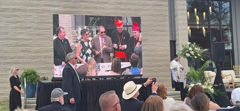 Cardinal, coach, Clinton help Jerry Lundergan dedicate spiritual gardens in Maysville 