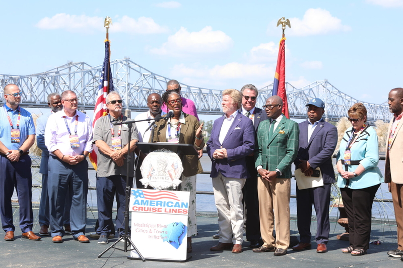 Mississippi River mayors call for water conservation protections amid growing data center demand