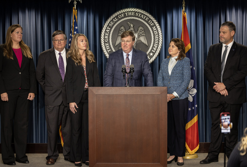 Reeves establishes Mississippi office for Rural Health Transformation Program funds