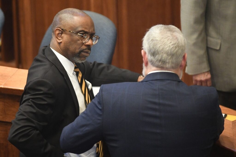 Federal appeals court allows Alabama to use 2021 state Senate map ...