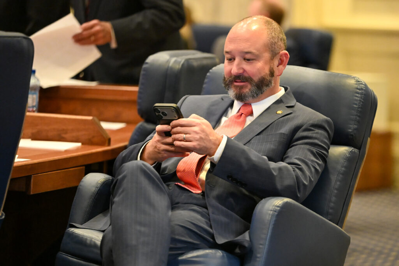 Alabama Senate passes bill allowing state retirees to work without losing benefits