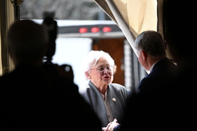 Alabama wants U.S. Supreme Court to end injunction, allow new congressional map
