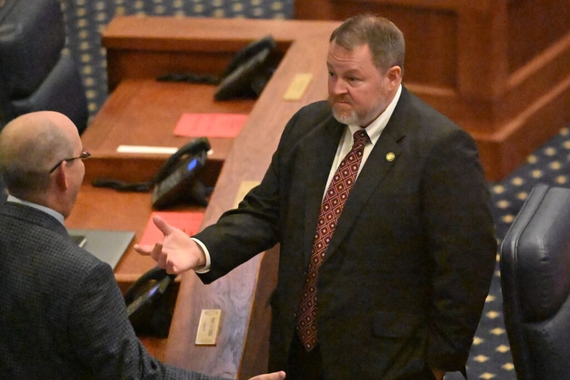 Alabama House sends bill increasing penalties for eluding police to Gov. Kay Ivey