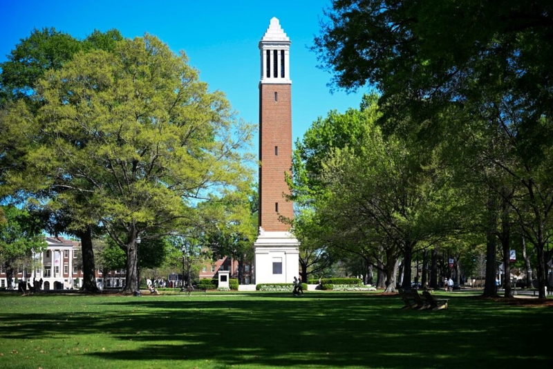 Staff of two suppressed University of Alabama student magazines go to federal appeals court