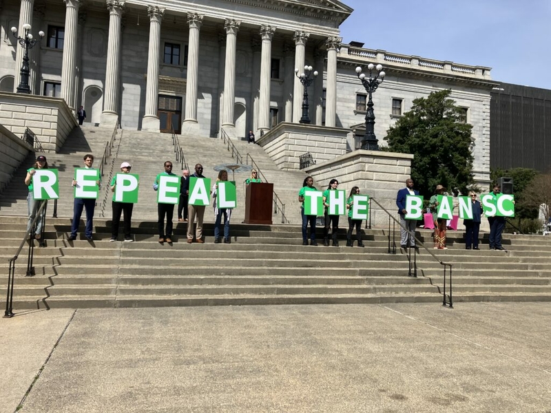 Abortion rights advocates in SC collecting signatures for symbolic ‘repeal the ban’ petition