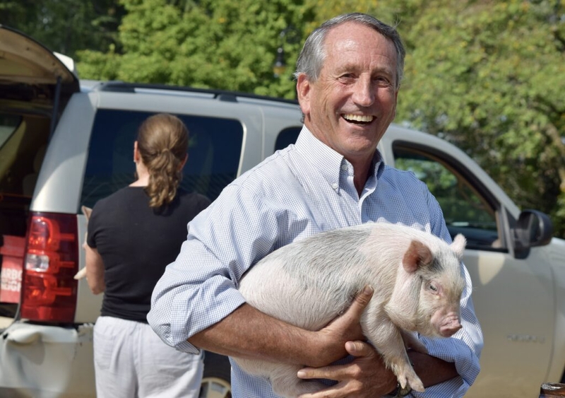 22 years later, Mark Sanford brings pigs back to the Statehouse, this time over DC spending