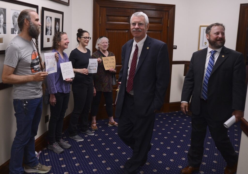 In veto override, some Alaska Republicans say they saw an opportunity for education compromise