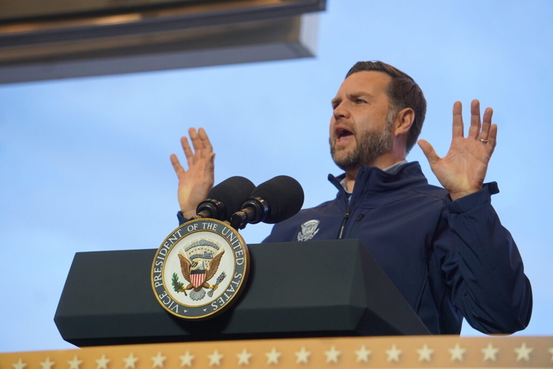 Vice President Vance flies to Fairbanks to stump for incumbent Alaska senator